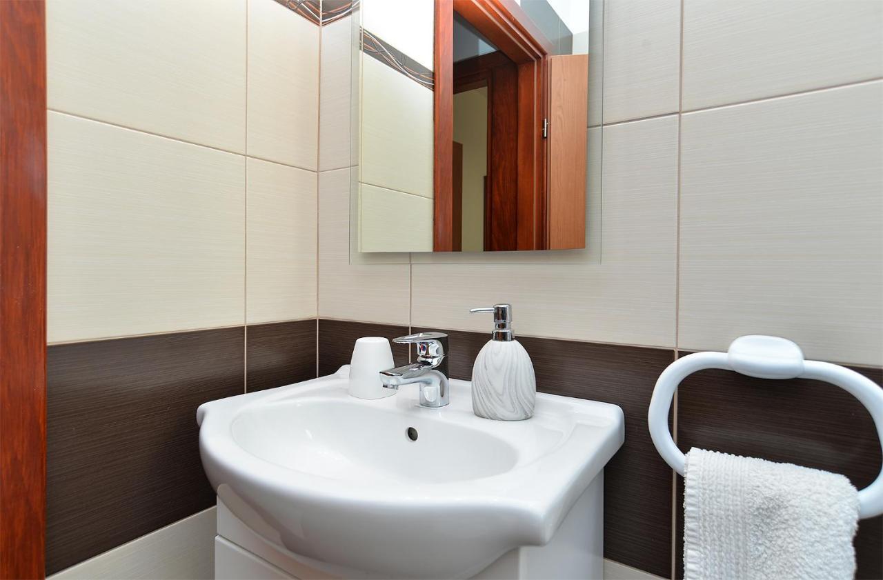 Apartment Jadranko 1761 Peroj Kültér fotó