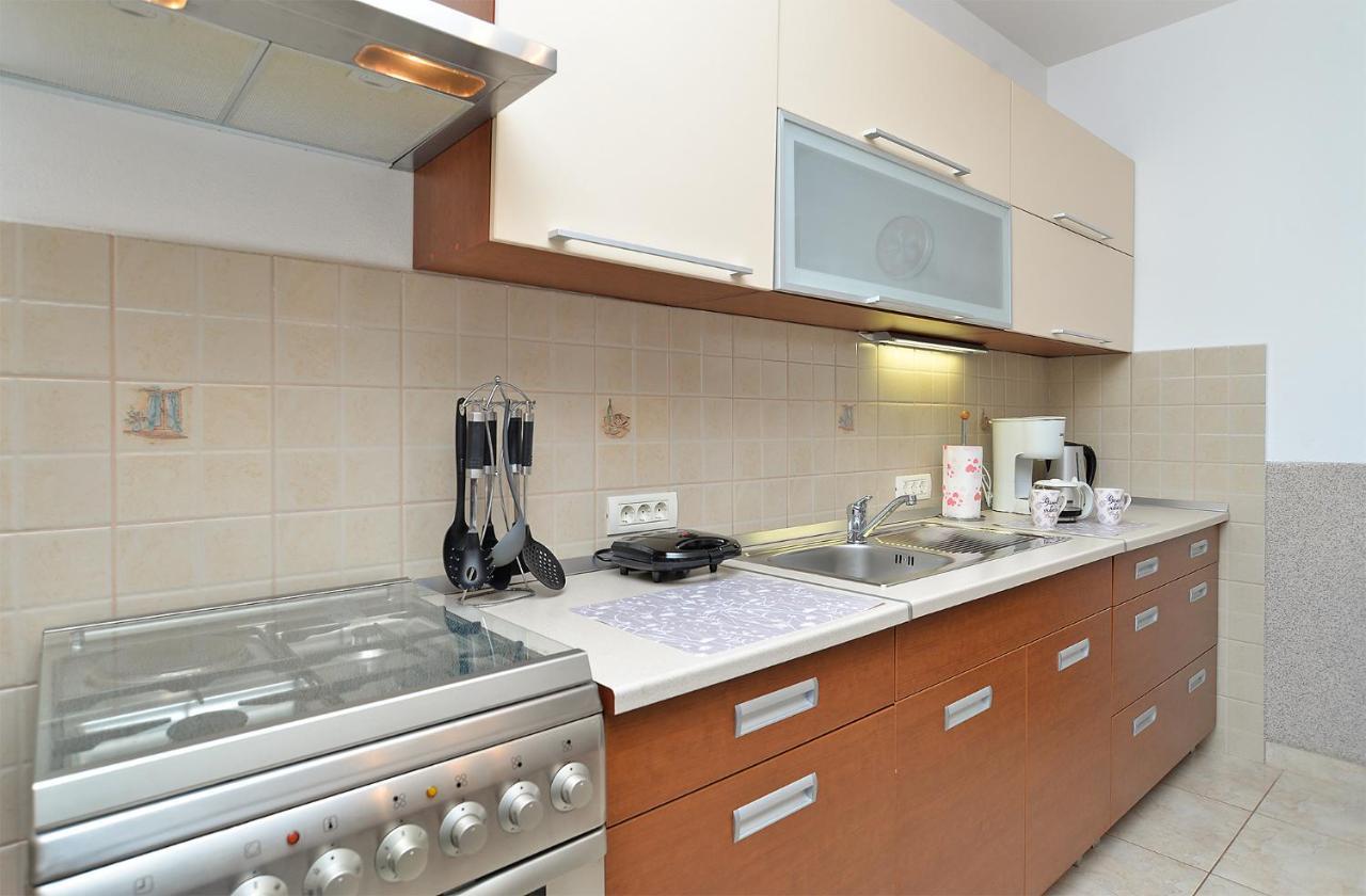 Apartment Jadranko 1761 Peroj Kültér fotó