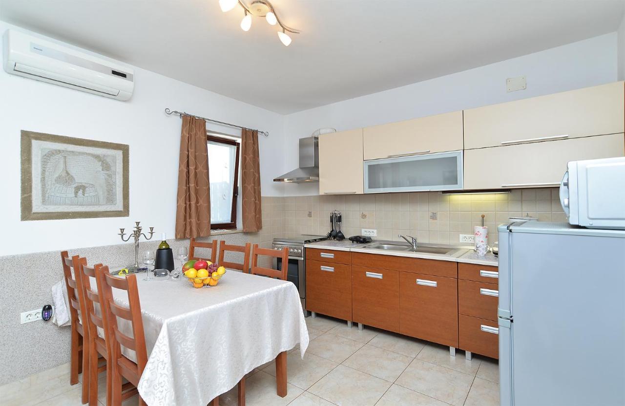 Apartment Jadranko 1761 Peroj Kültér fotó