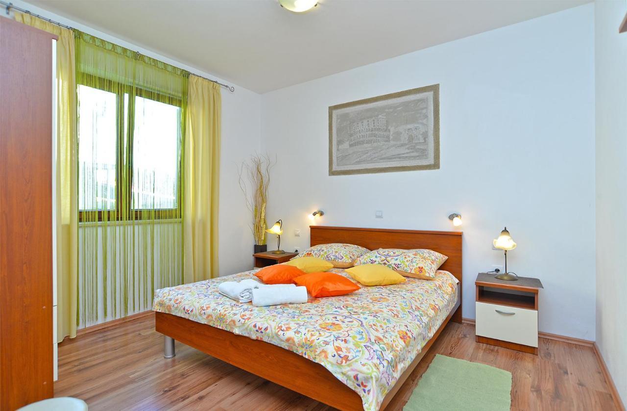 Apartment Jadranko 1761 Peroj Kültér fotó