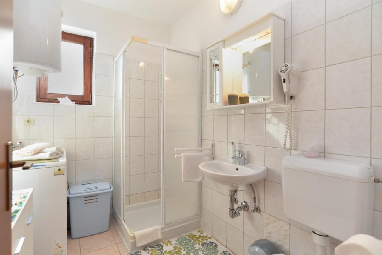 Apartment Jadranko 1761 Peroj Kültér fotó